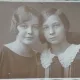 Fotografie tip Carte Postala, Doua prietene, 1925
