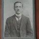 Fotografie tip CDV, barbat inceput de secol XX