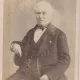 Fotografie tip CDV - perioada interbelica, reprezentand un barbat